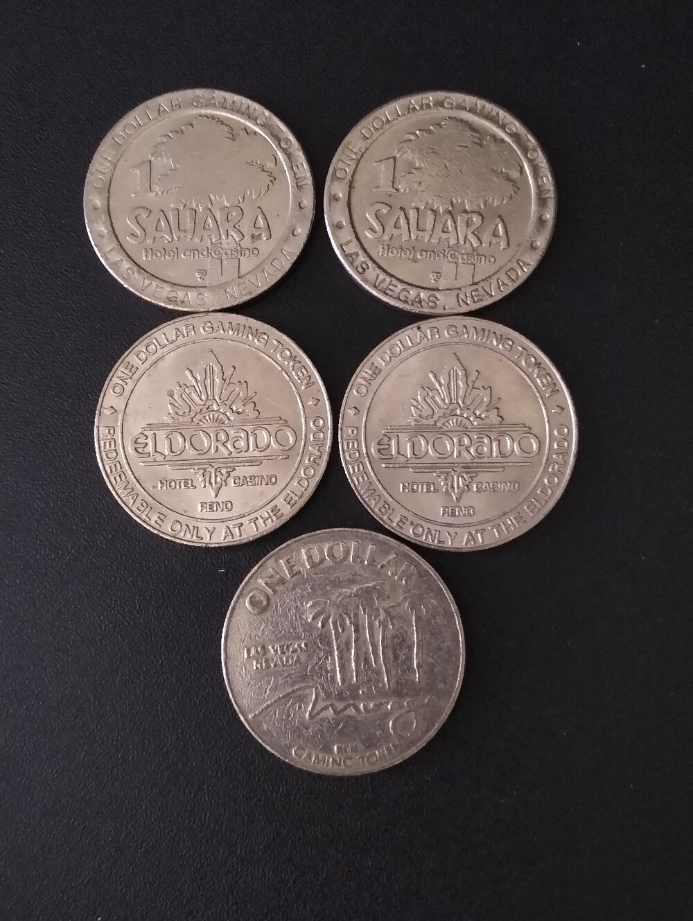 5 VINTAGE SAHARA ELDORADO MIRAGE CASINO DOLLAR GAMING TOKENS